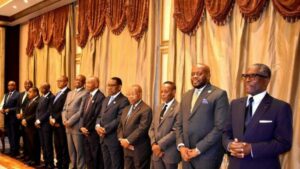 les-ministres-pretent-serment-780x44079179047935355092.jpg